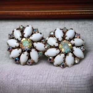 Vintage Weiss white milk glass and crystal earrin…